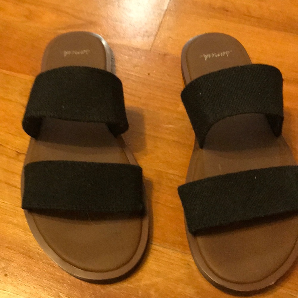 Sanuk Slides